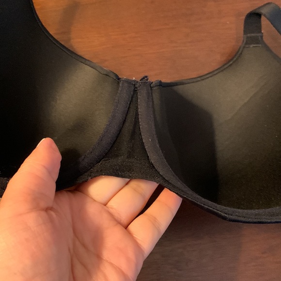 New w/t. Set of 2 black bras. Marks & Spencer. 36D UK - Picture 4 of 8
